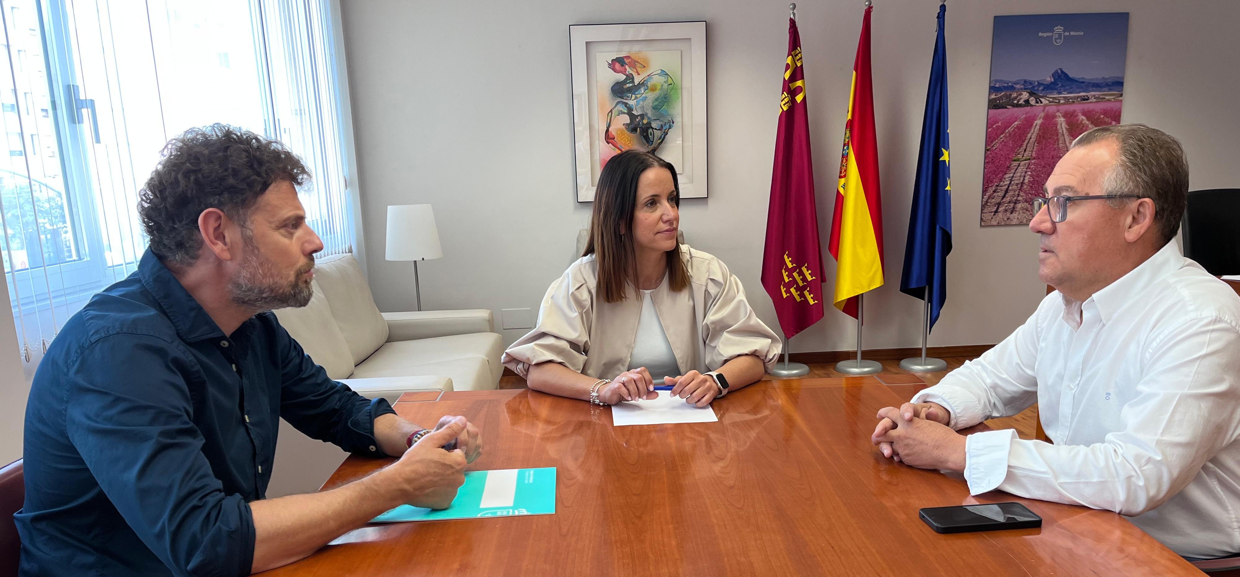 SATSE y Salud colaboran para mejorar las condiciones laborales y el reconocimiento de enfermeros y fisioterapeutas